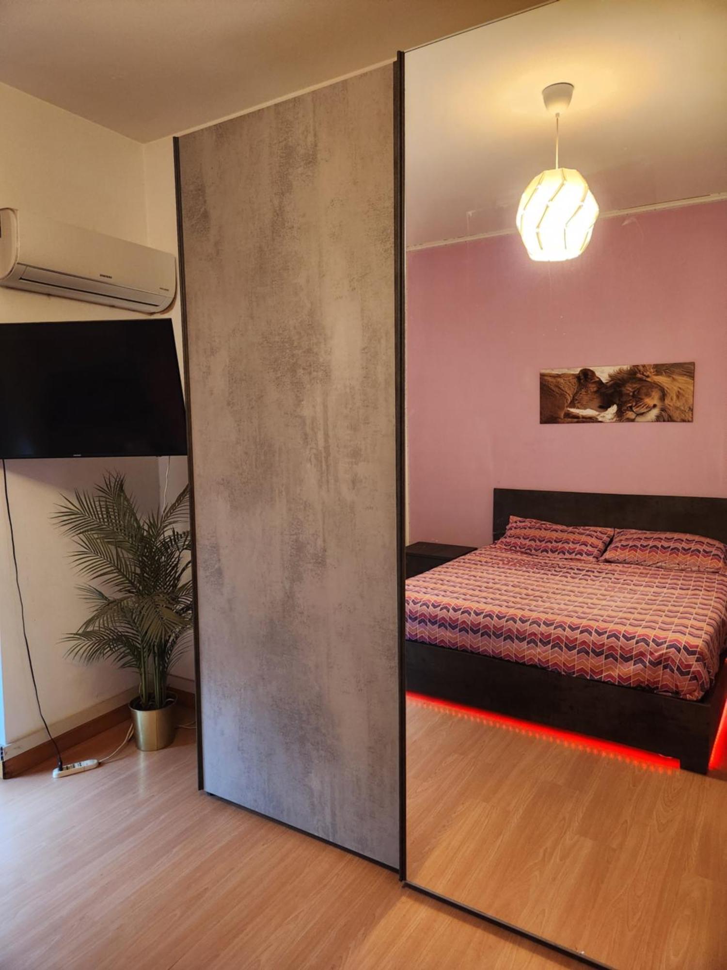 Habitación en casa particular Stanza Privata In Condiviso Vicino A Centro